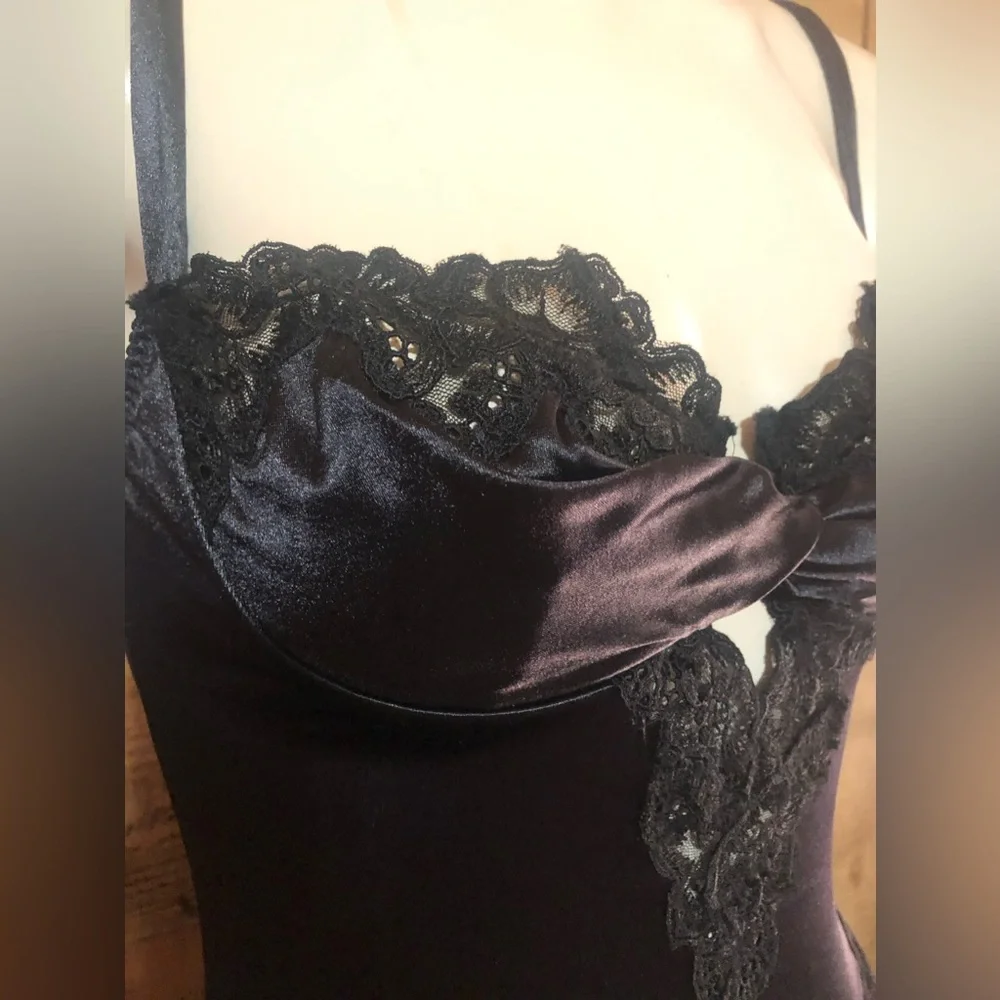 🖤♥️ Victoria's Secret Vintage Gold Label lace trim satin bodysuit - Picture 5 of 9